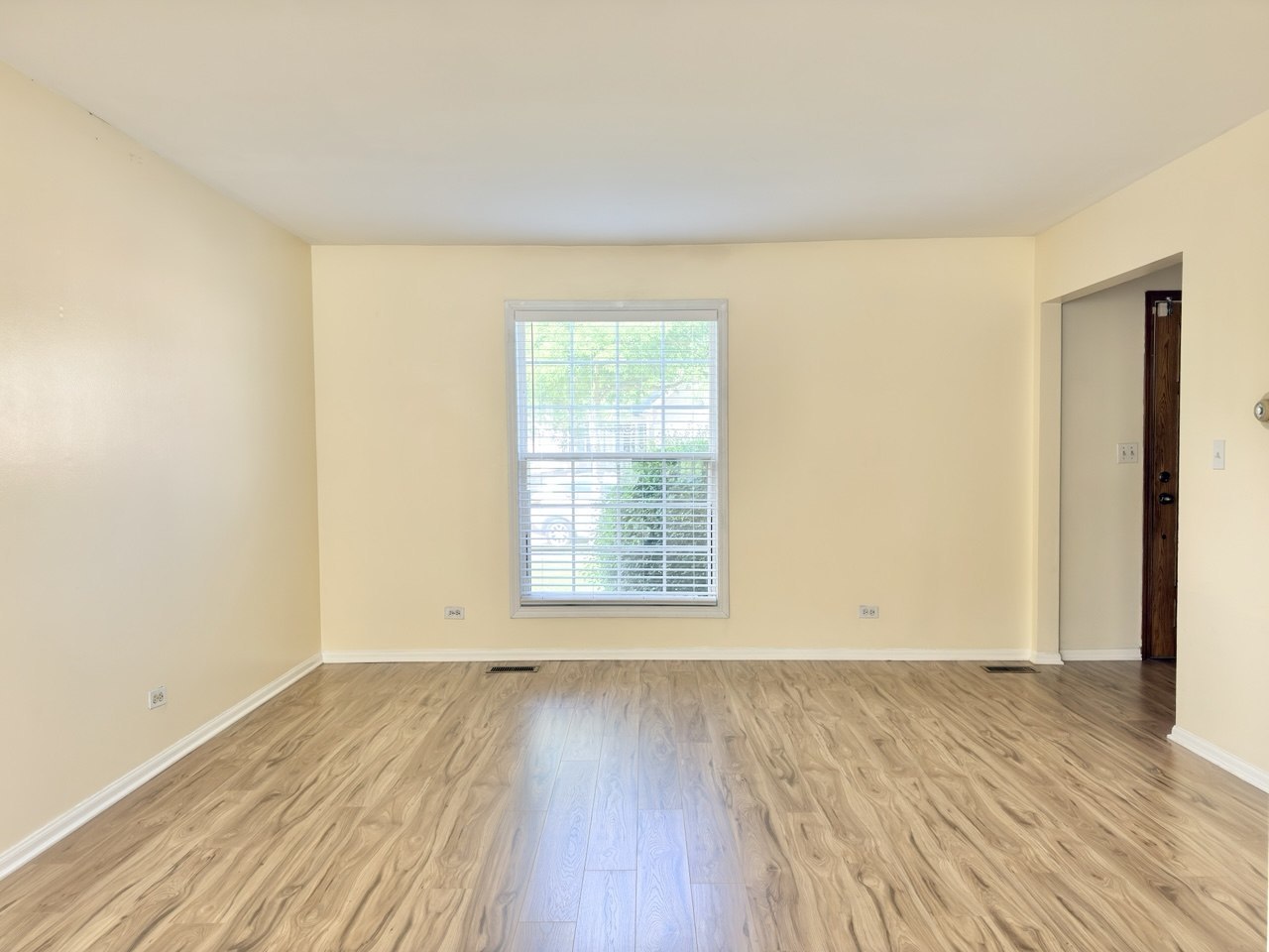 1464 Farington Lane photo 3