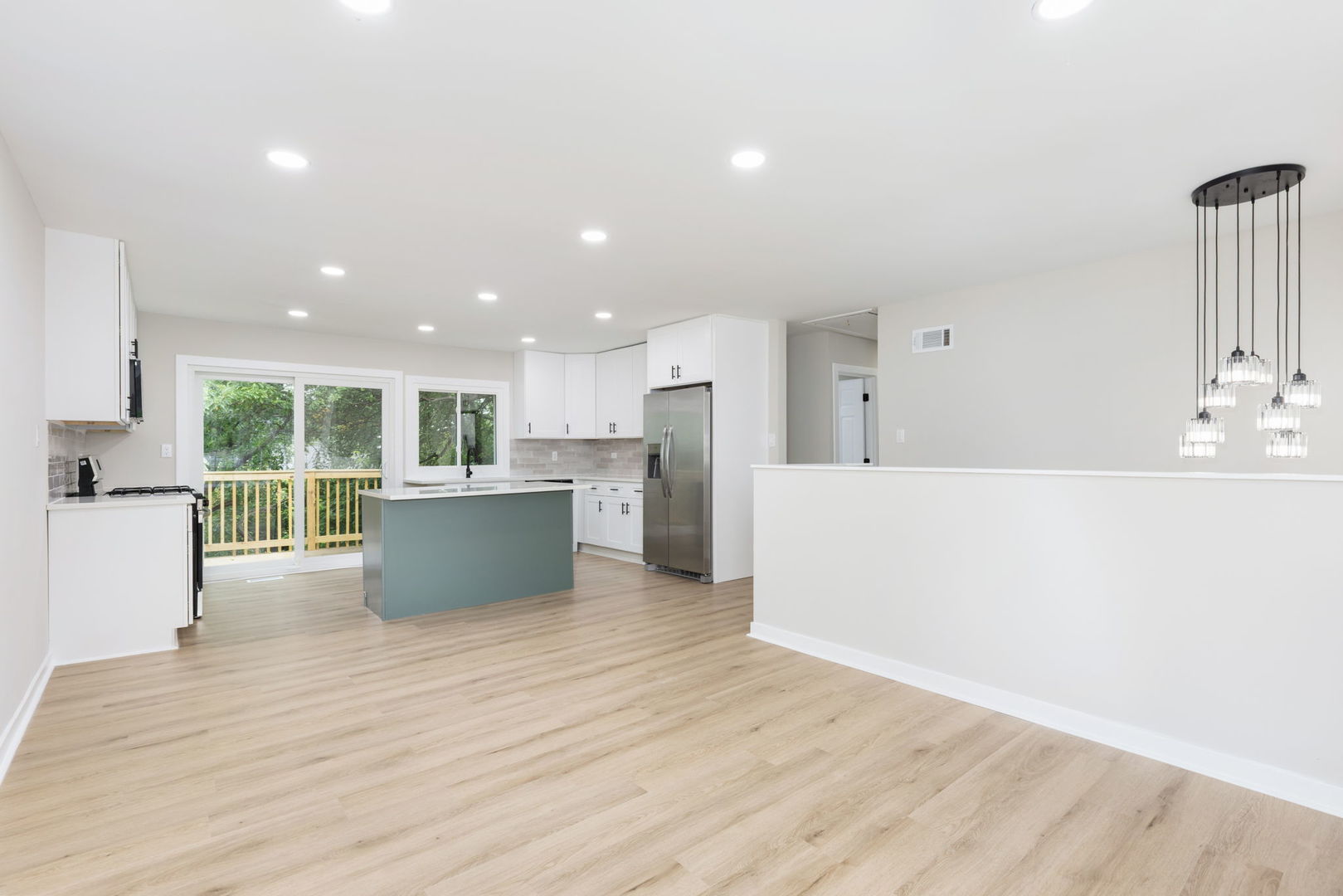 105 Cedarwood Court photo 5