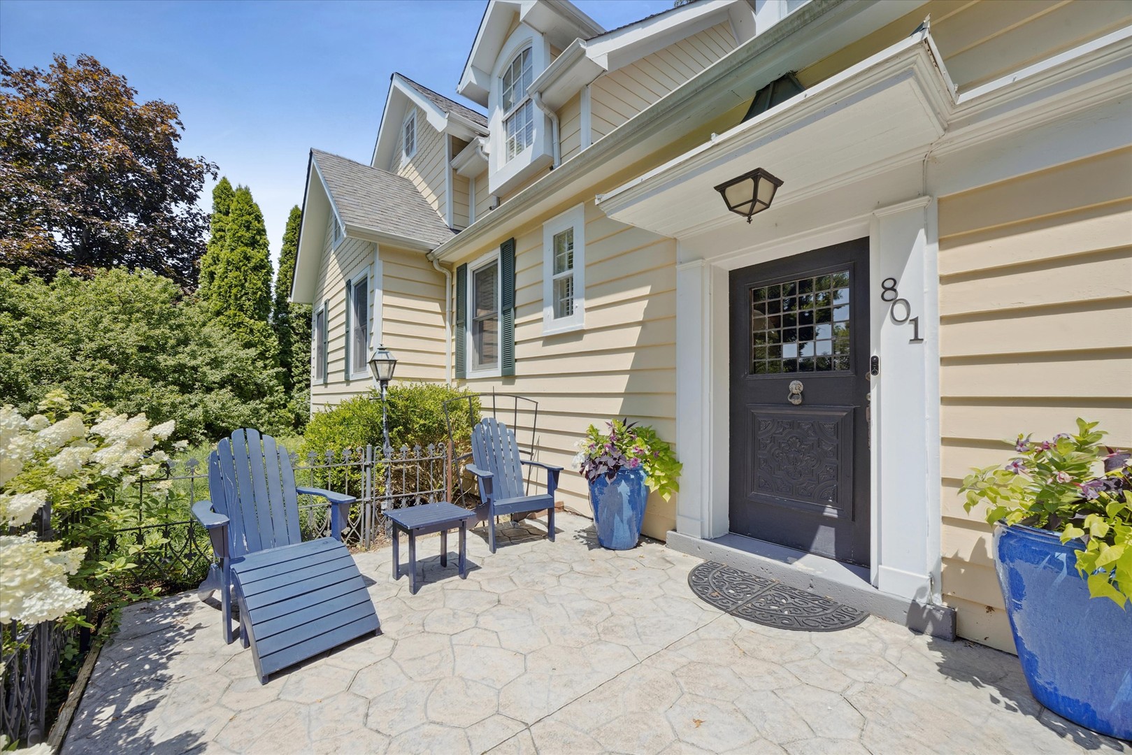 801 N MADISON Street photo 3