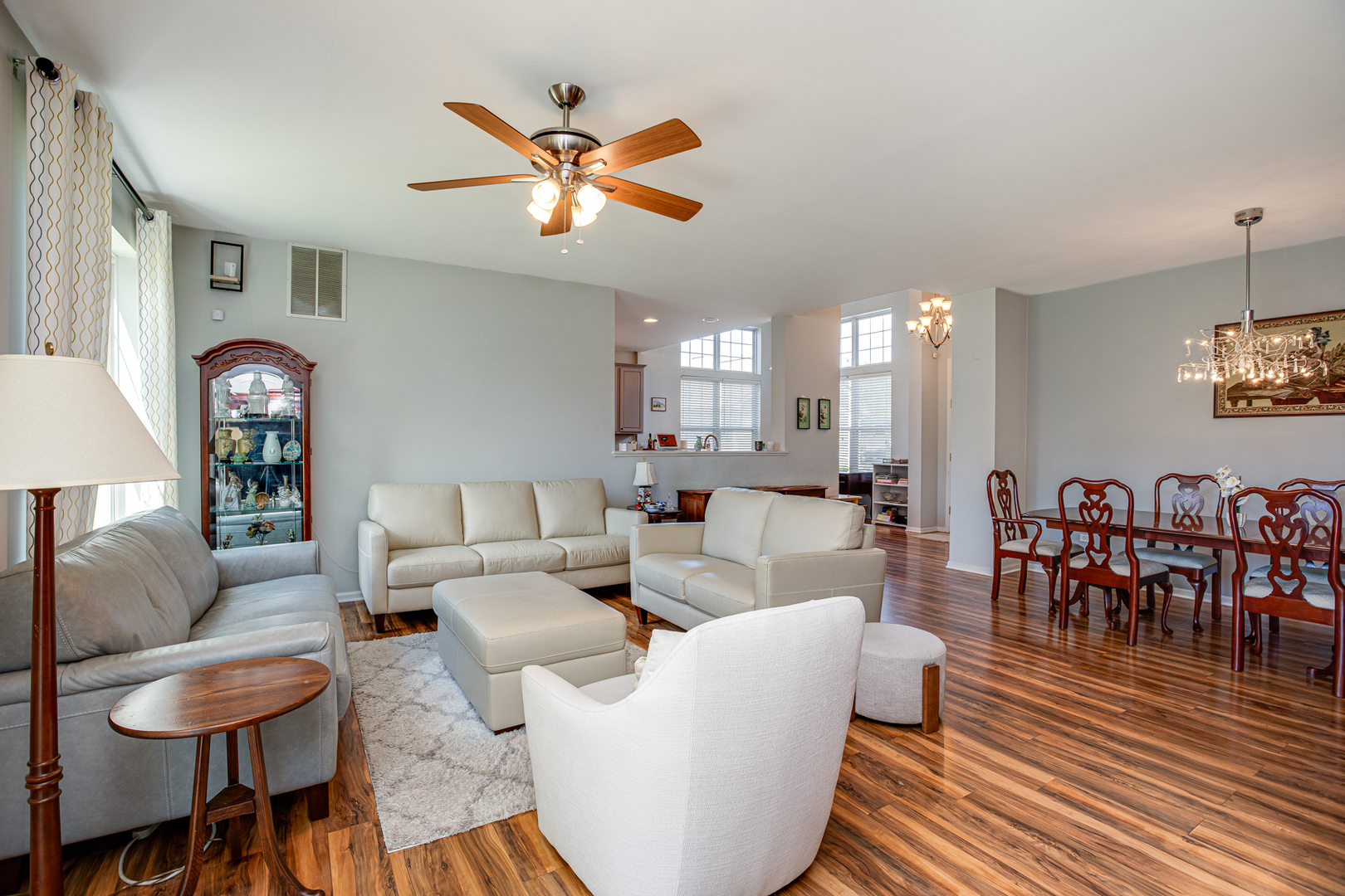 1861 Foxridge Court photo 4