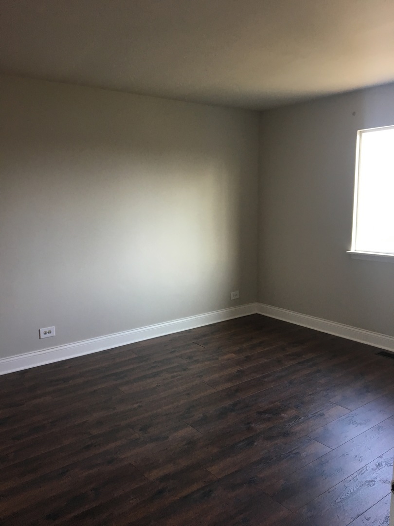 1120 Norwood Lane photo 2