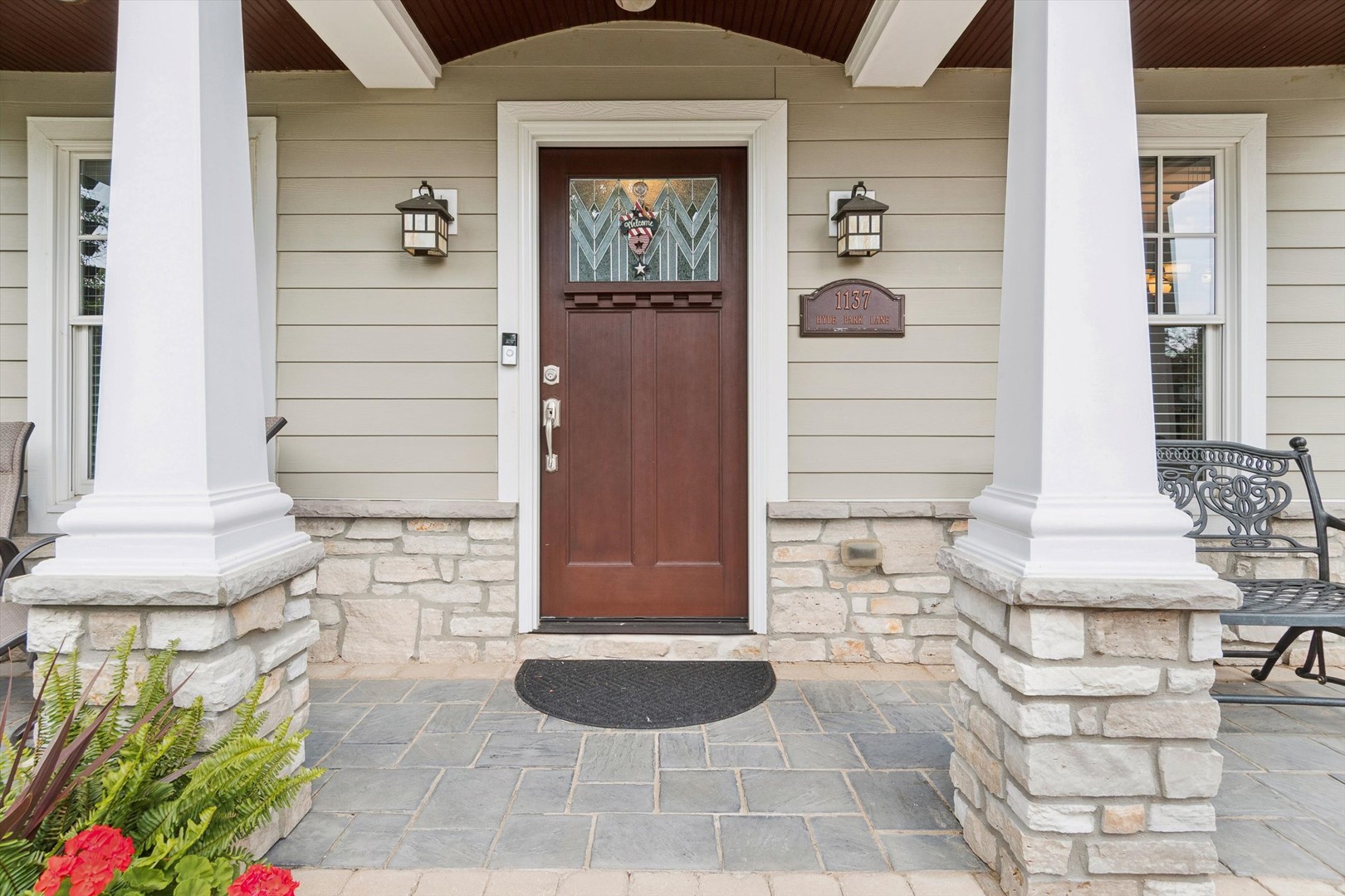 1137 Hyde Park Lane photo 4
