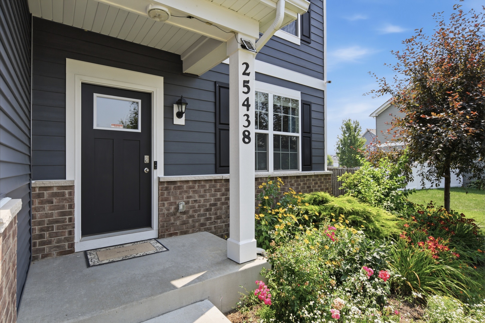25438 W Ryan Lane photo 2