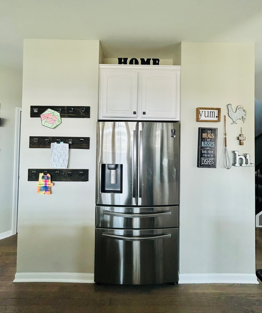 437 Raintree Drive photo 3