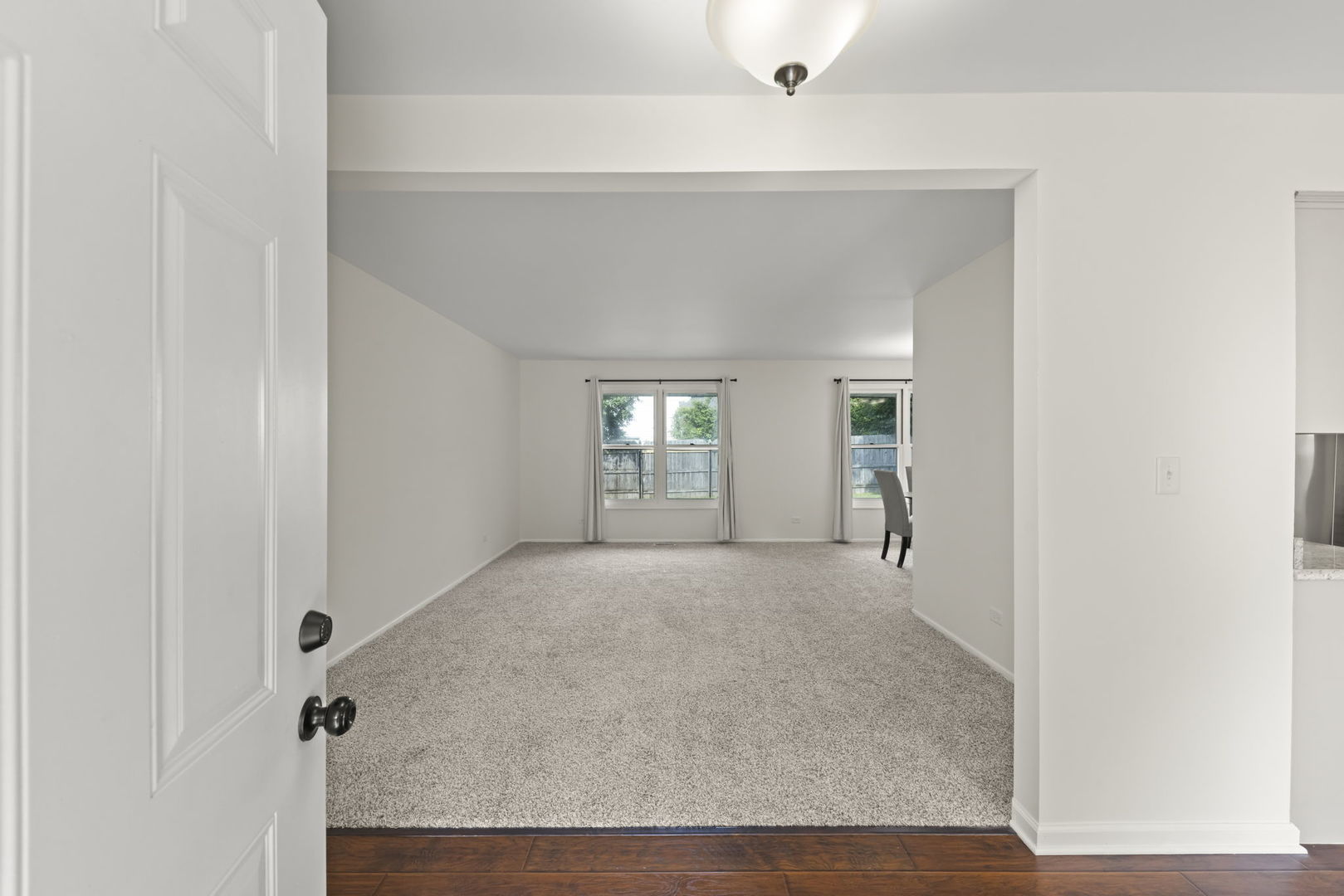 121 Newport Drive photo 5