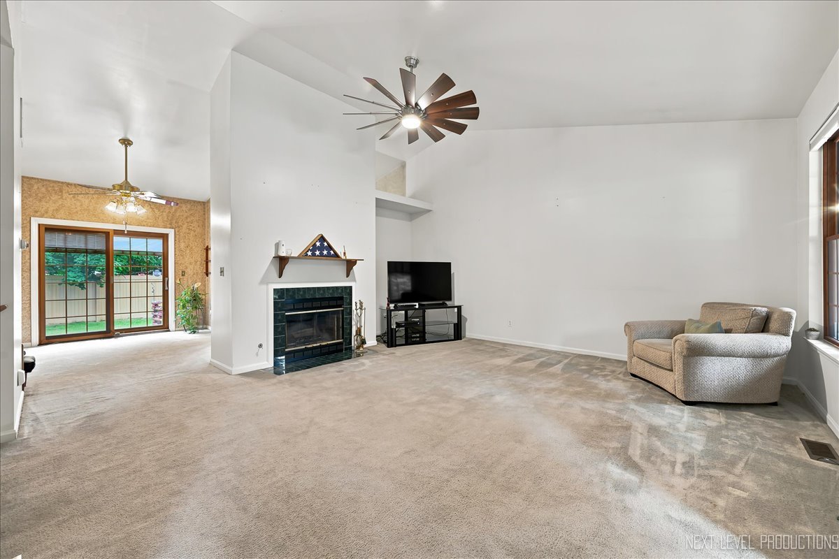 473 Barnaby Drive photo 5