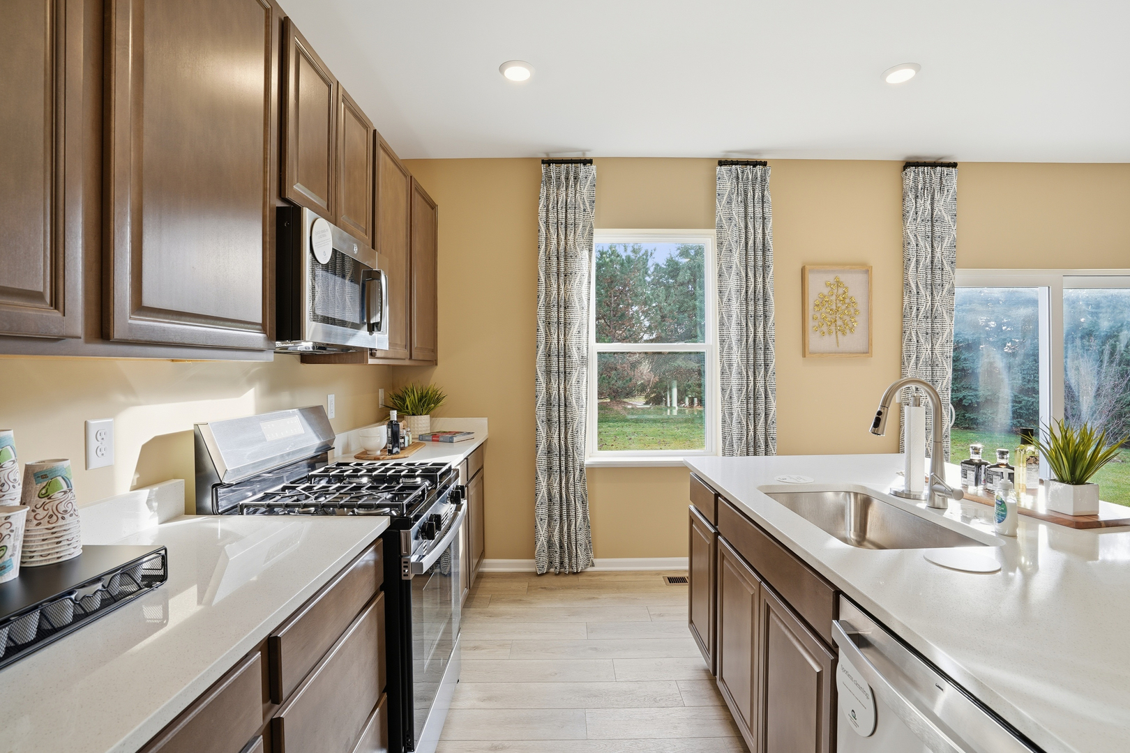 349 Danforth Drive photo 4