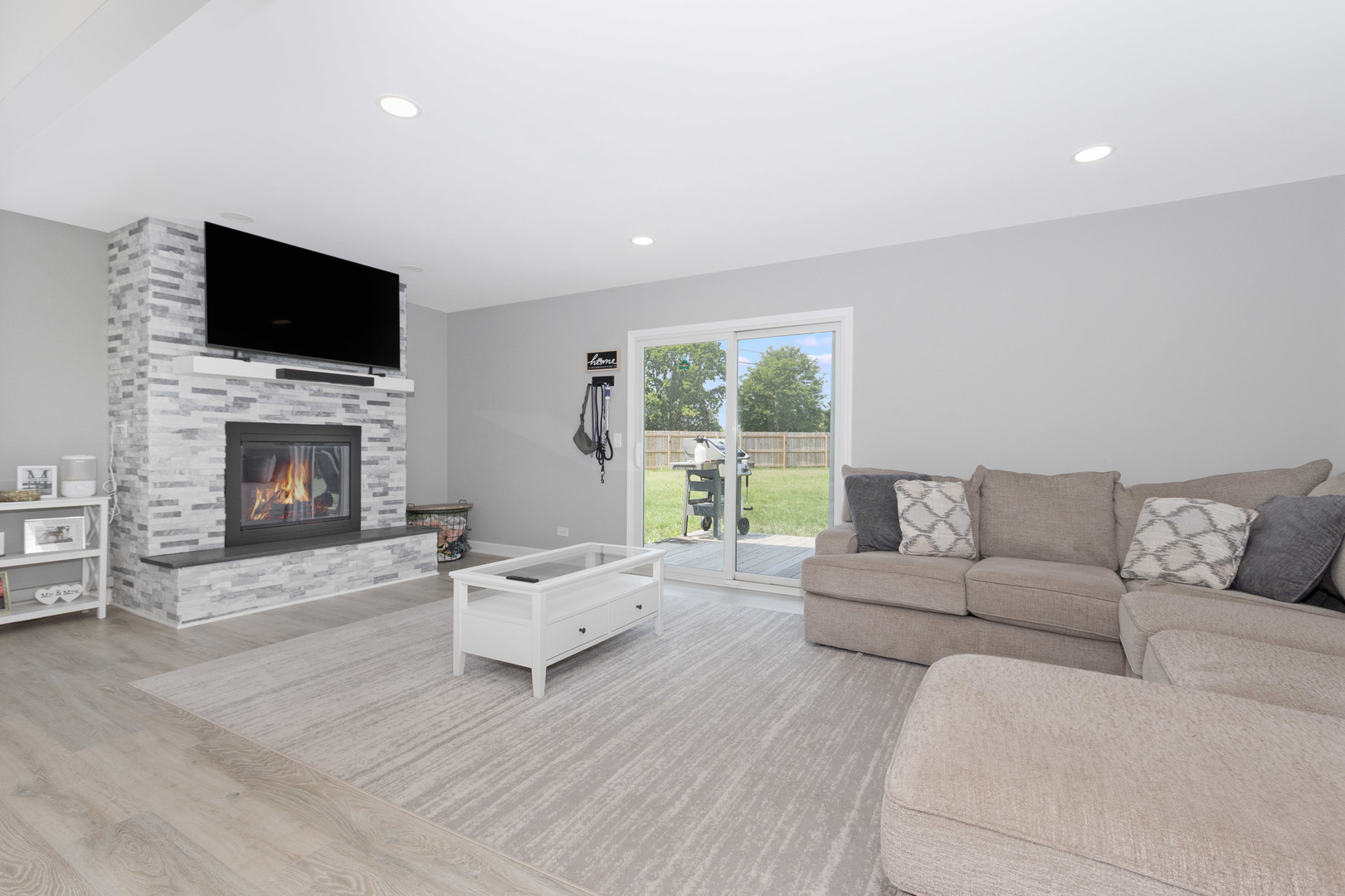 128 Farm Gate Lane photo 3
