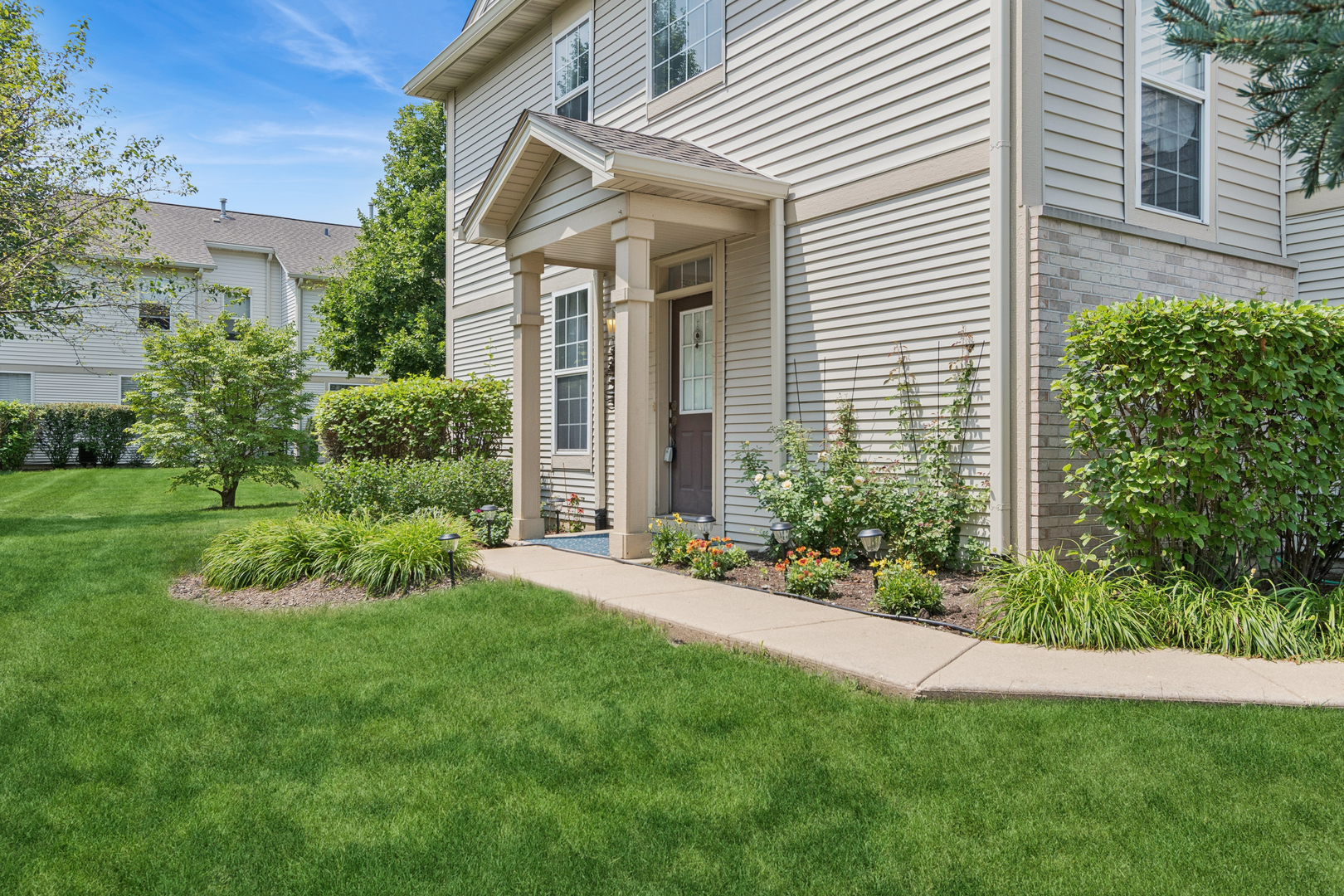 2148 Sunrise Circle photo 2