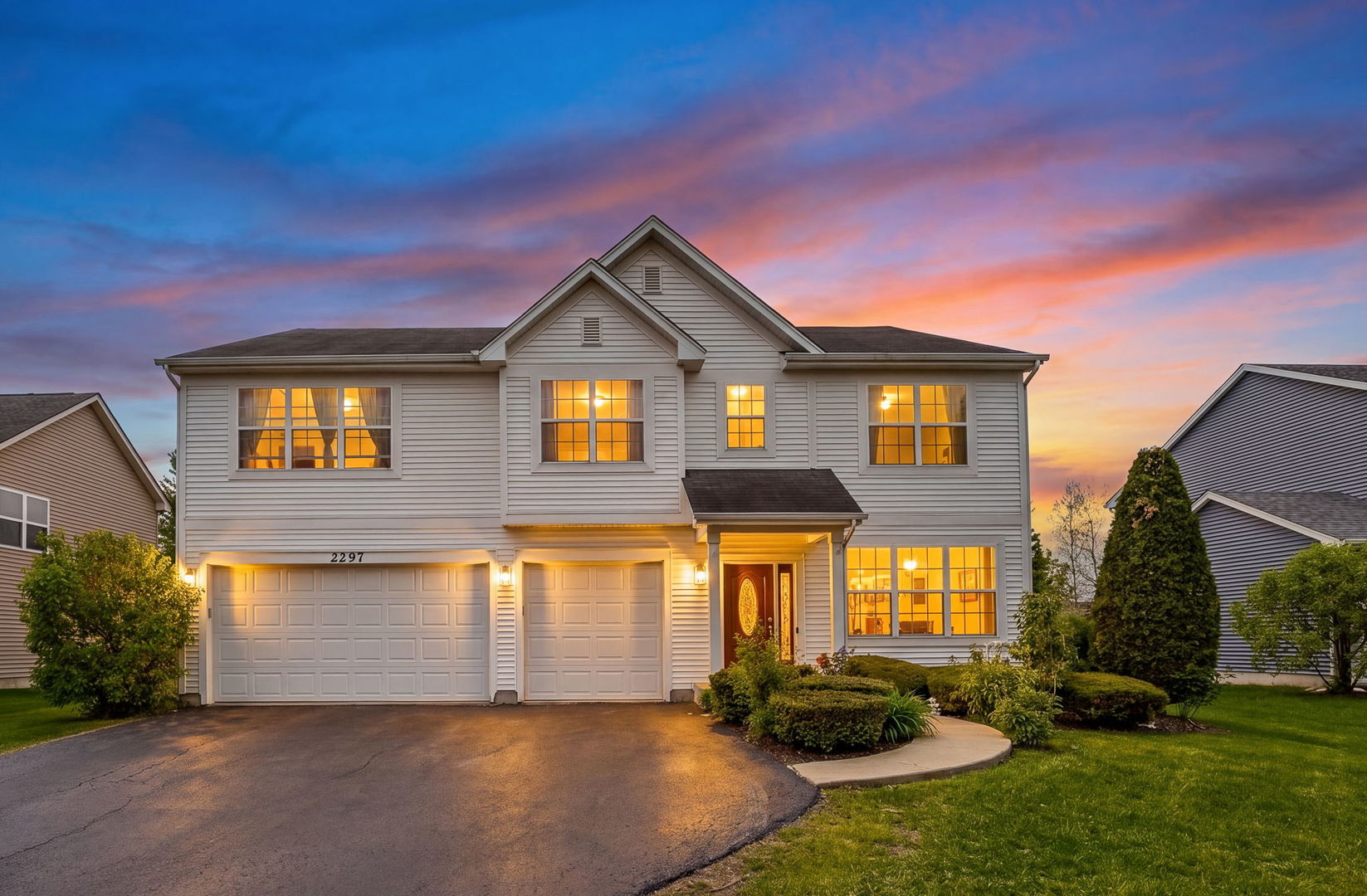 2297 Deerpath Road photo 2