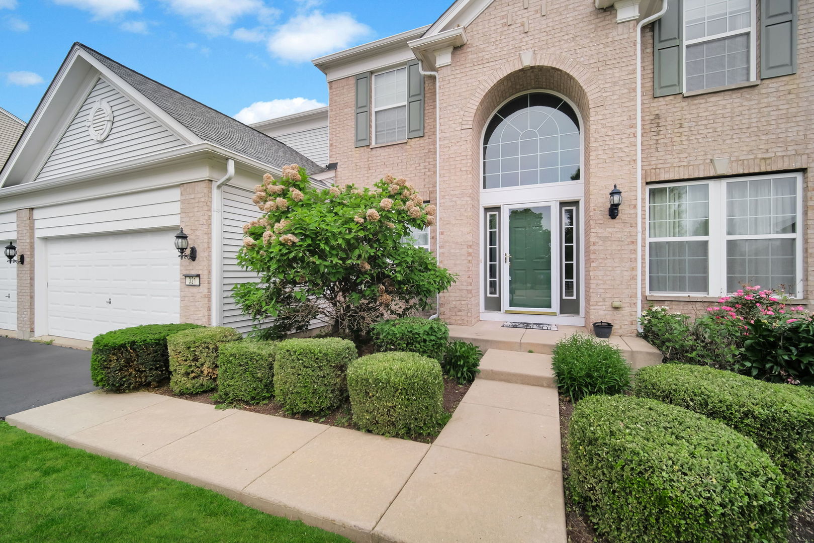 321 Parker Place photo 2