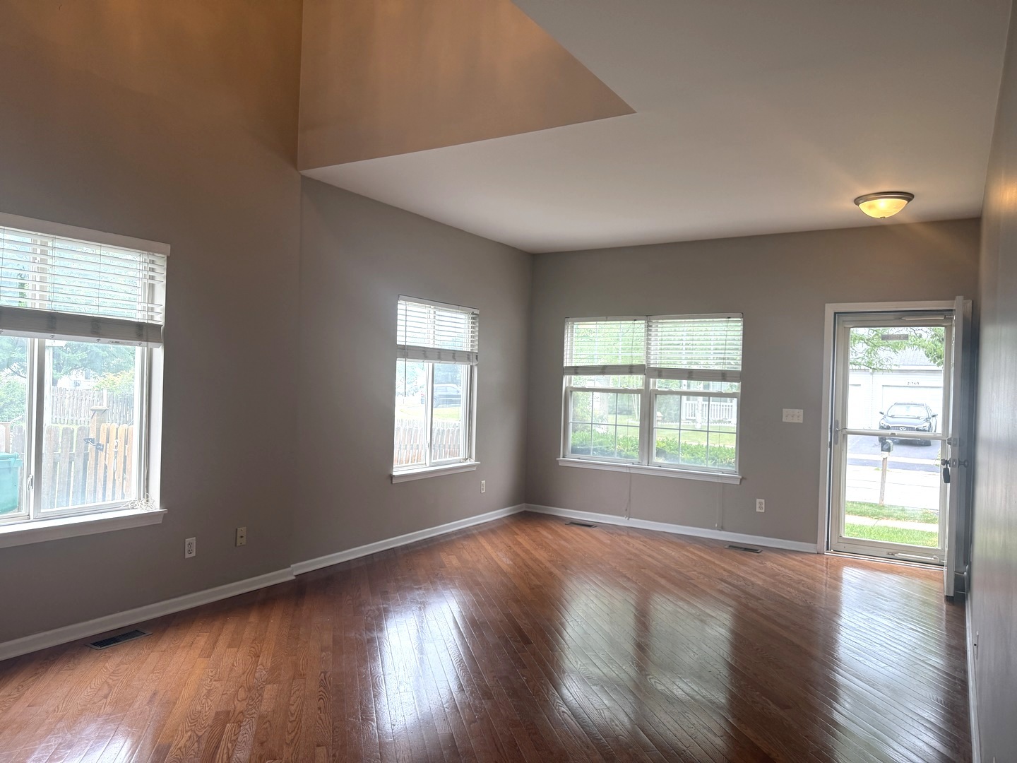 21529 Franklin Circle photo 3