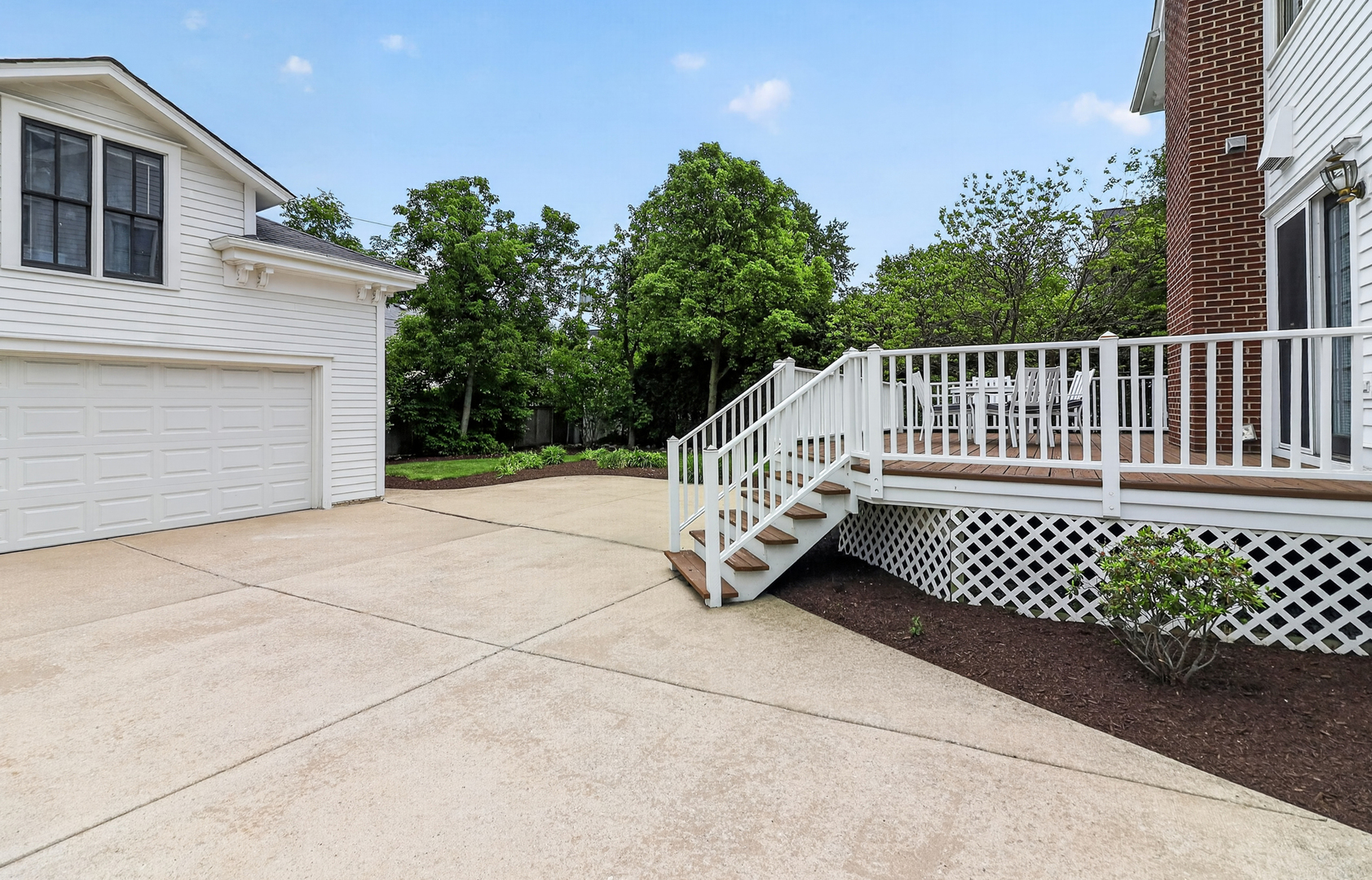 319 N Lincoln Street photo 4