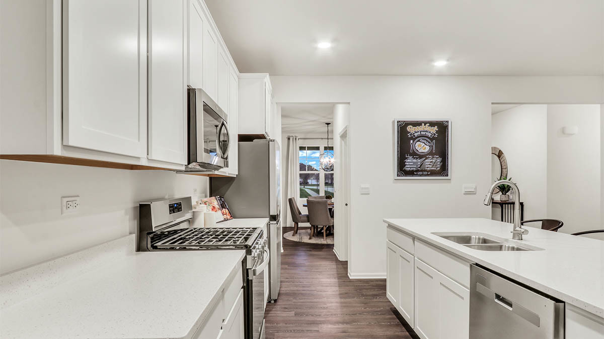 1847 baler Avenue photo 4