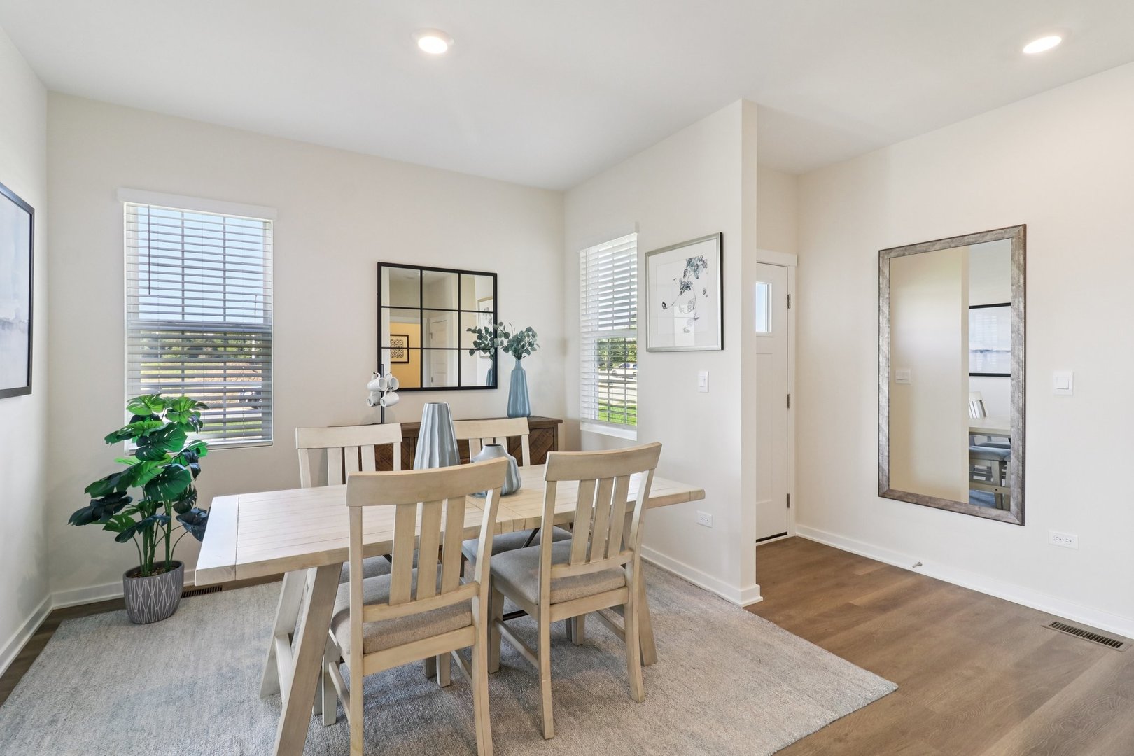 1698 Baler Avenue photo 3