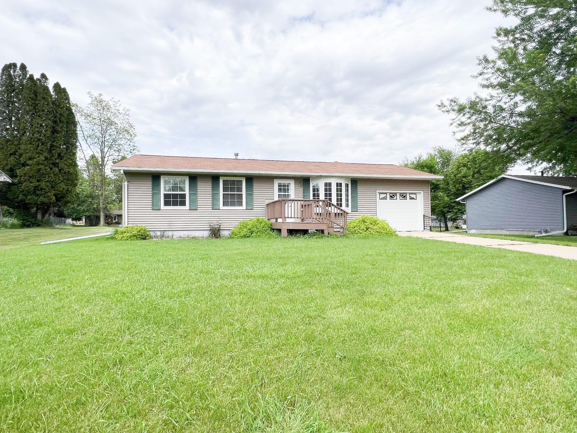 144 1st Avenue, Jackson, MN 56143