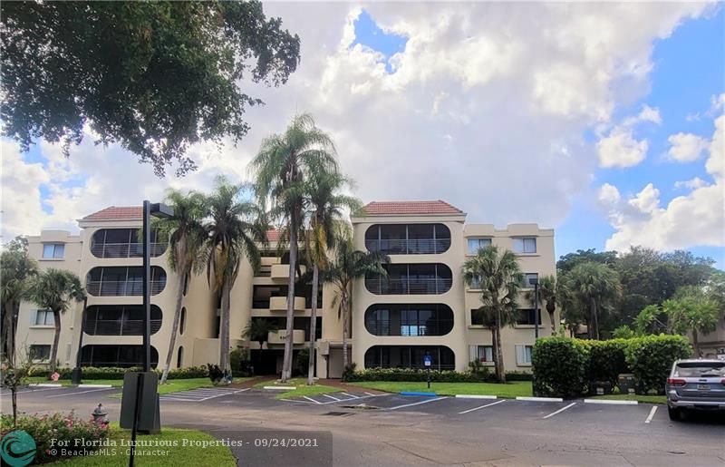 6342 Longboat Ln #203
