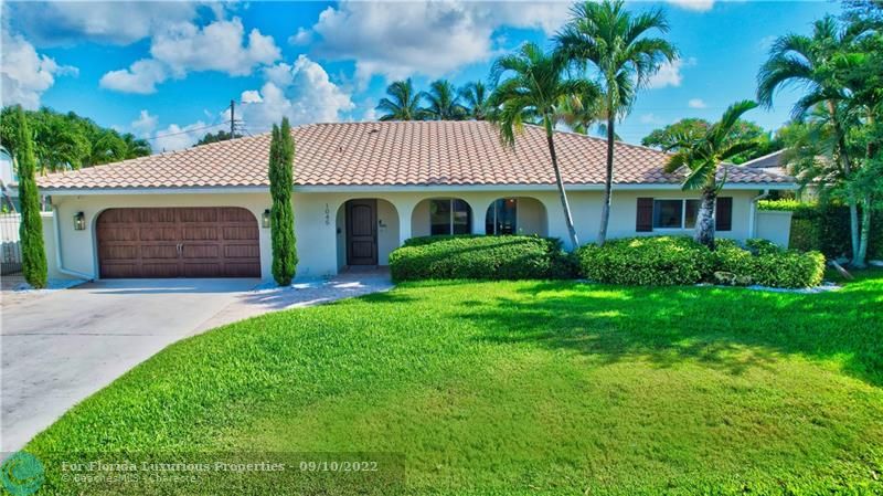 1045 NW 6th Ter