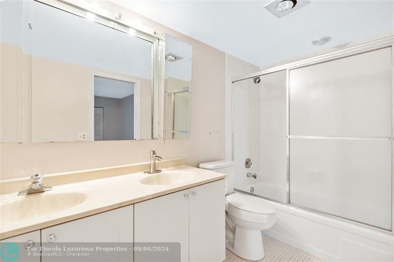 2301 Lucaya Ln D1, Coconut Creek MLSF10401460 Wynmoor Real