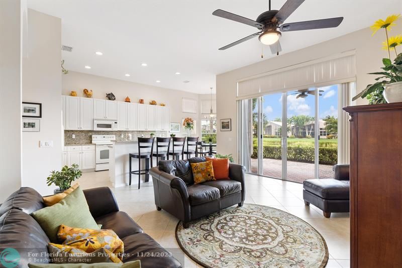 4/2.1 in Valencia Palms for sale 700,000