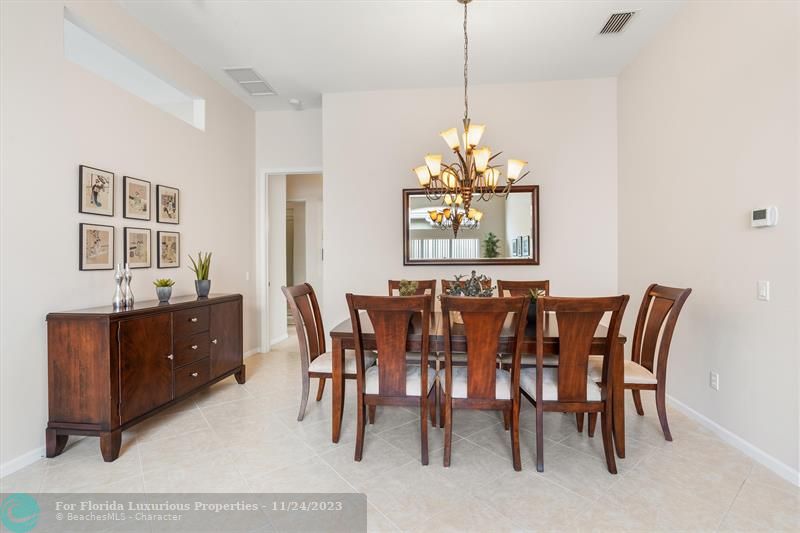 4/2.1 in Valencia Palms for sale 700,000