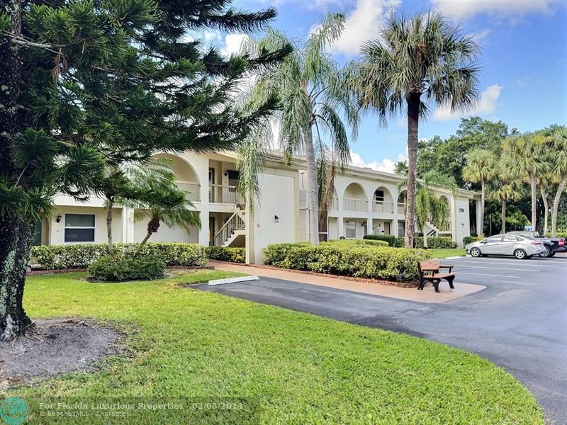 2705 Nassau Bnd D2, Coconut Creek MLSF10409339 Wynmoor Real