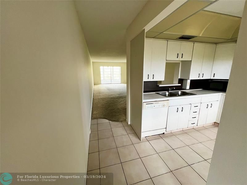 3004 Portofino Isle D3, Coconut Creek MLSF10428815 Wynmoor Real