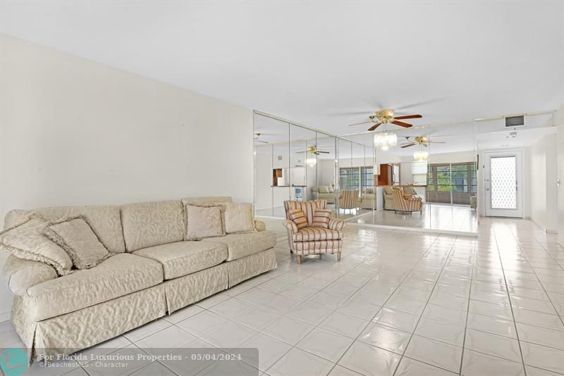 1200 SW 130th Ave 303, Pembroke Pines MLSF10437191 Century