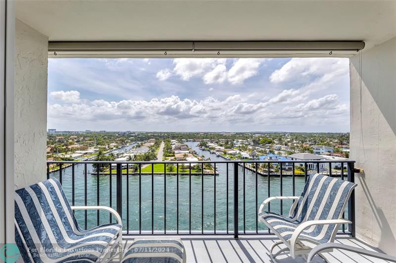 521 N Riverside Dr #1004