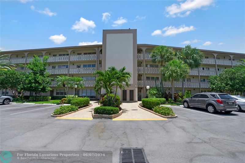 3303 Aruba Way F4, Coconut Creek MLSF10444694 Wynmoor Real