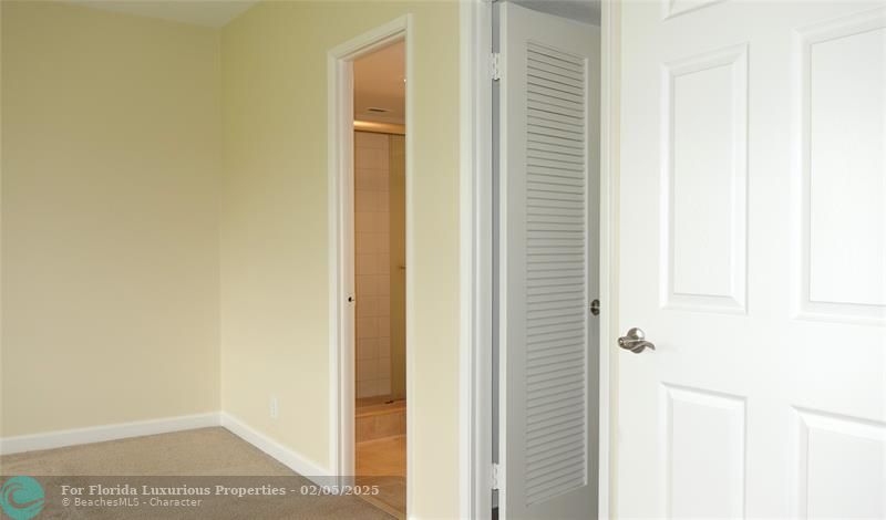 Photo: 25 of 61