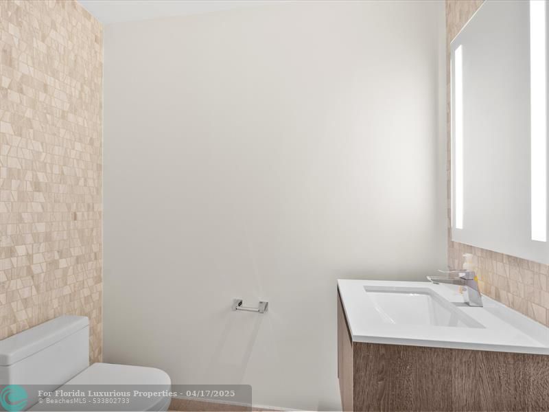 Photo: 15 of 29