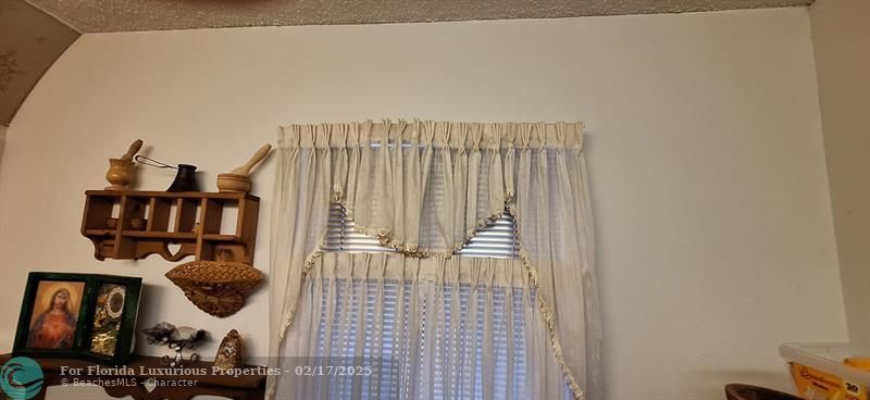Photo: 12 of 21