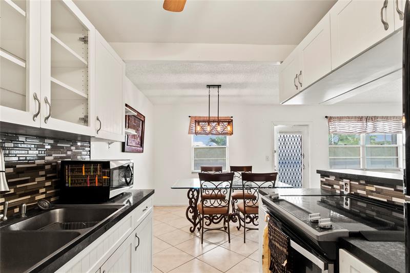 2106 Newport U #2106 Image