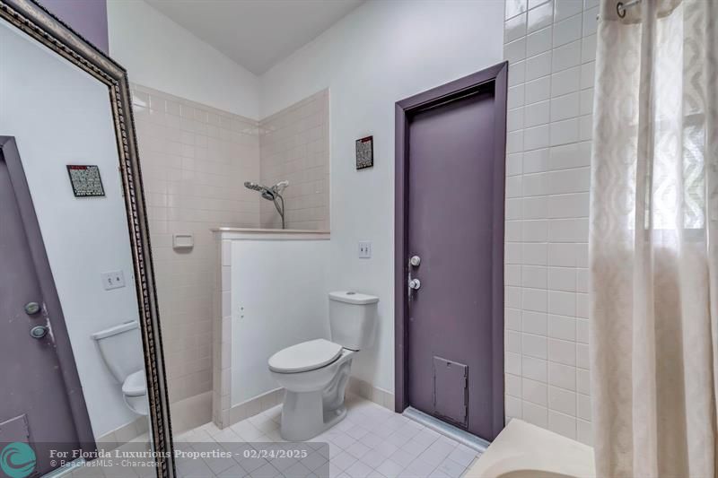 Photo: 20 of 23