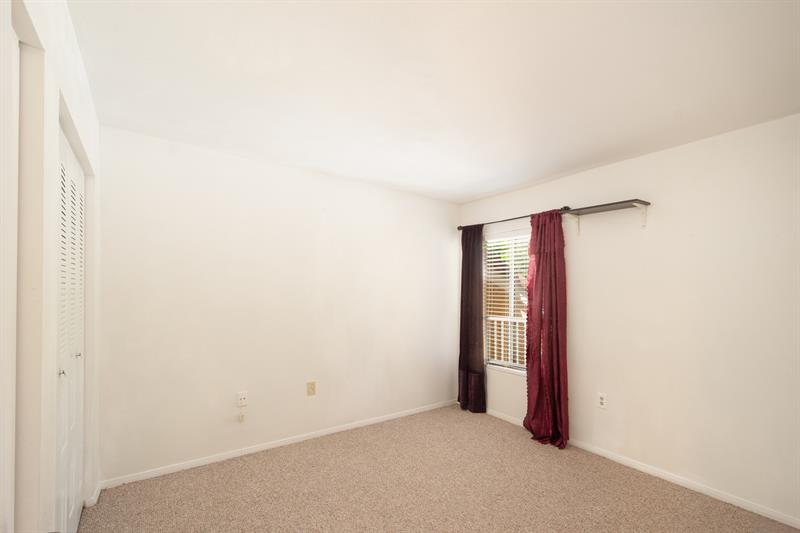 Photo: 15 of 22
