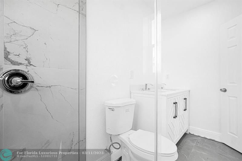 Photo: 38 of 65