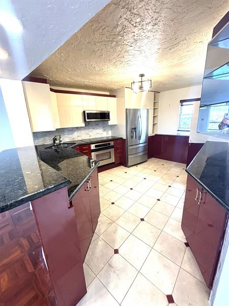 1537 E Hillsboro Blvd #745