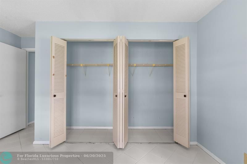 Photo: 38 of 70