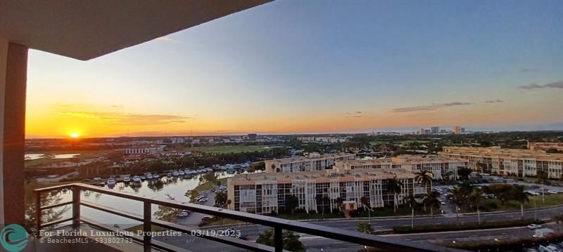 Photo: 35 of 37