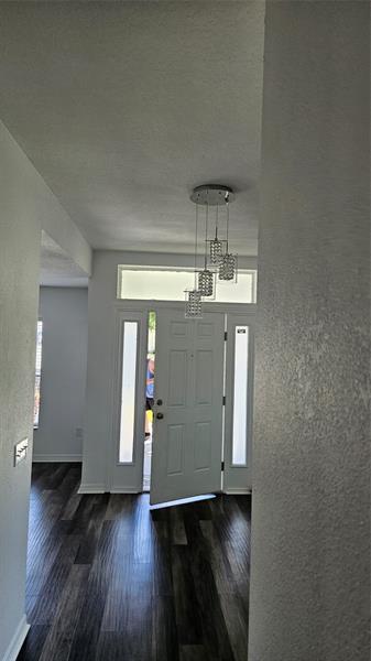 Photo: 4 of 21