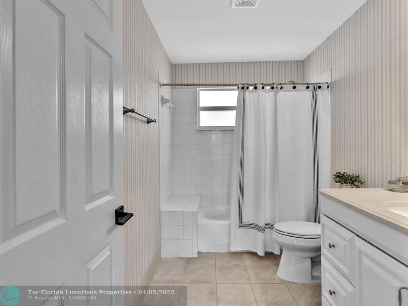 Photo: 50 of 72