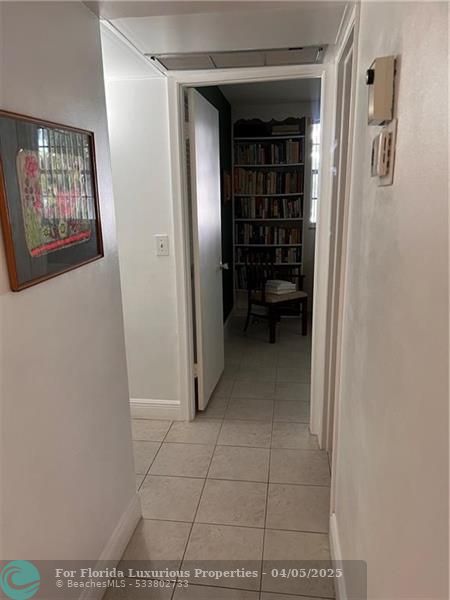 Photo: 8 of 23