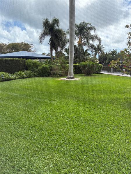 Photo: 23 of 24