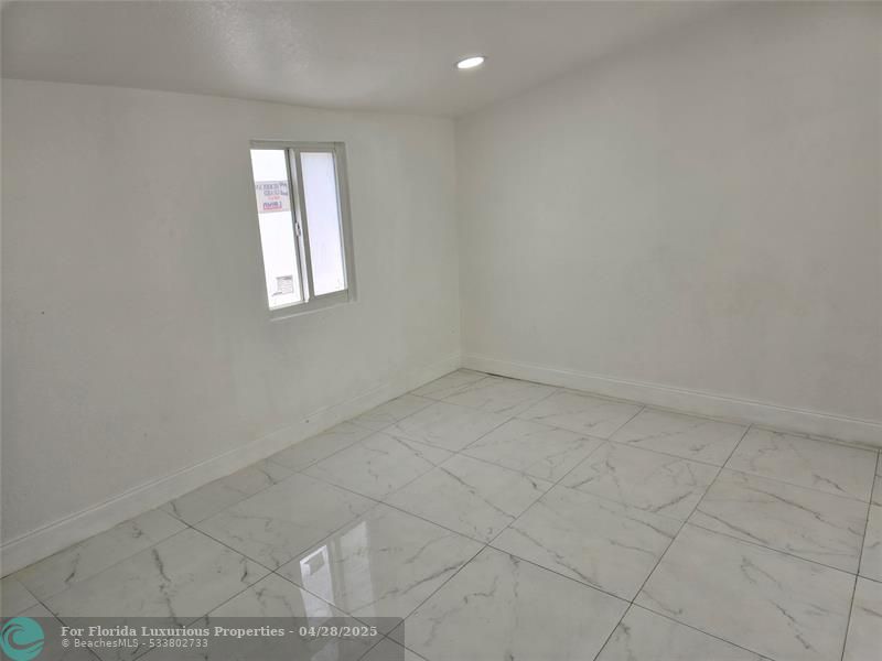 Photo: 43 of 63