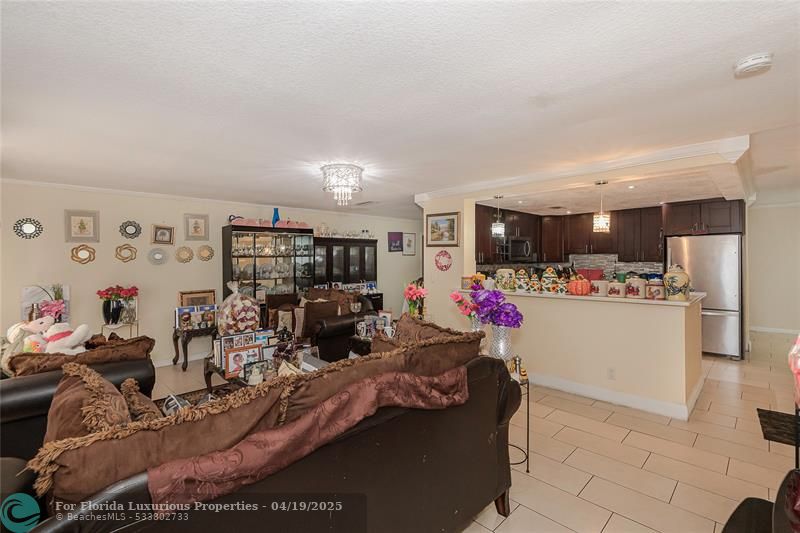 4921 NW 15th Ave