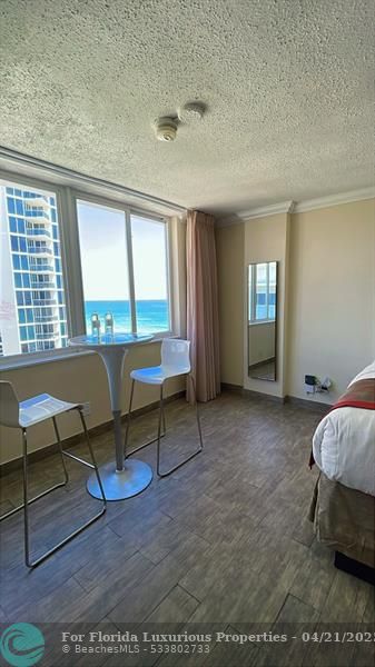 19201 Collins Ave #1122 - 33160 - FL - North Miami Beach