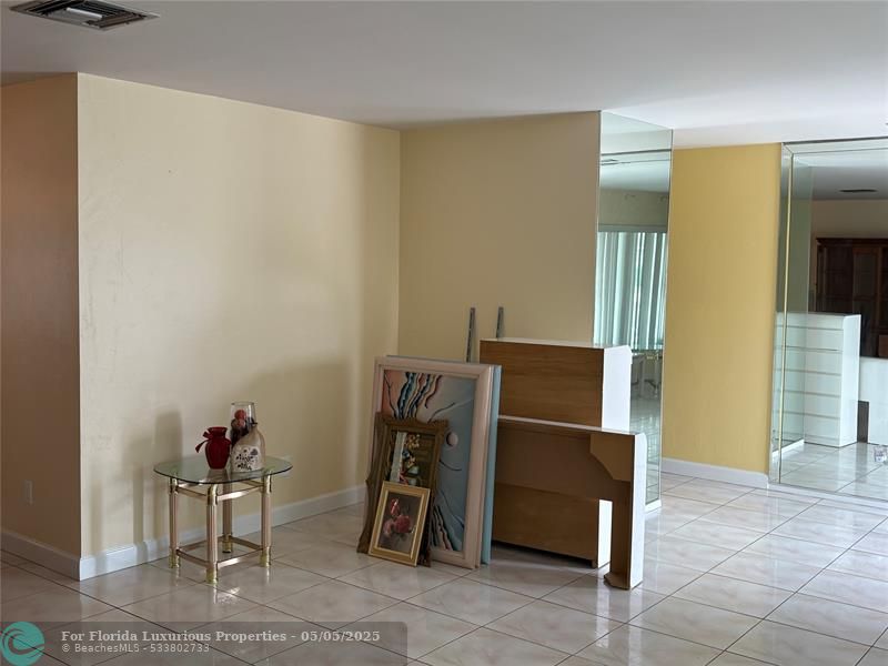 Photo: 84 of 93