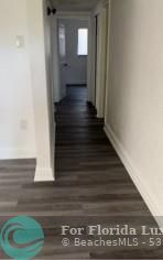 Photo: 9 of 27