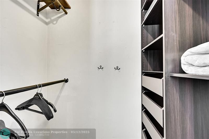 Photo: 25 of 55
